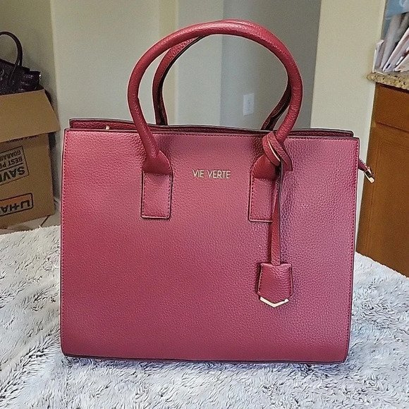 NWOT‎ Maroon colored bag - Picture 1 of 10